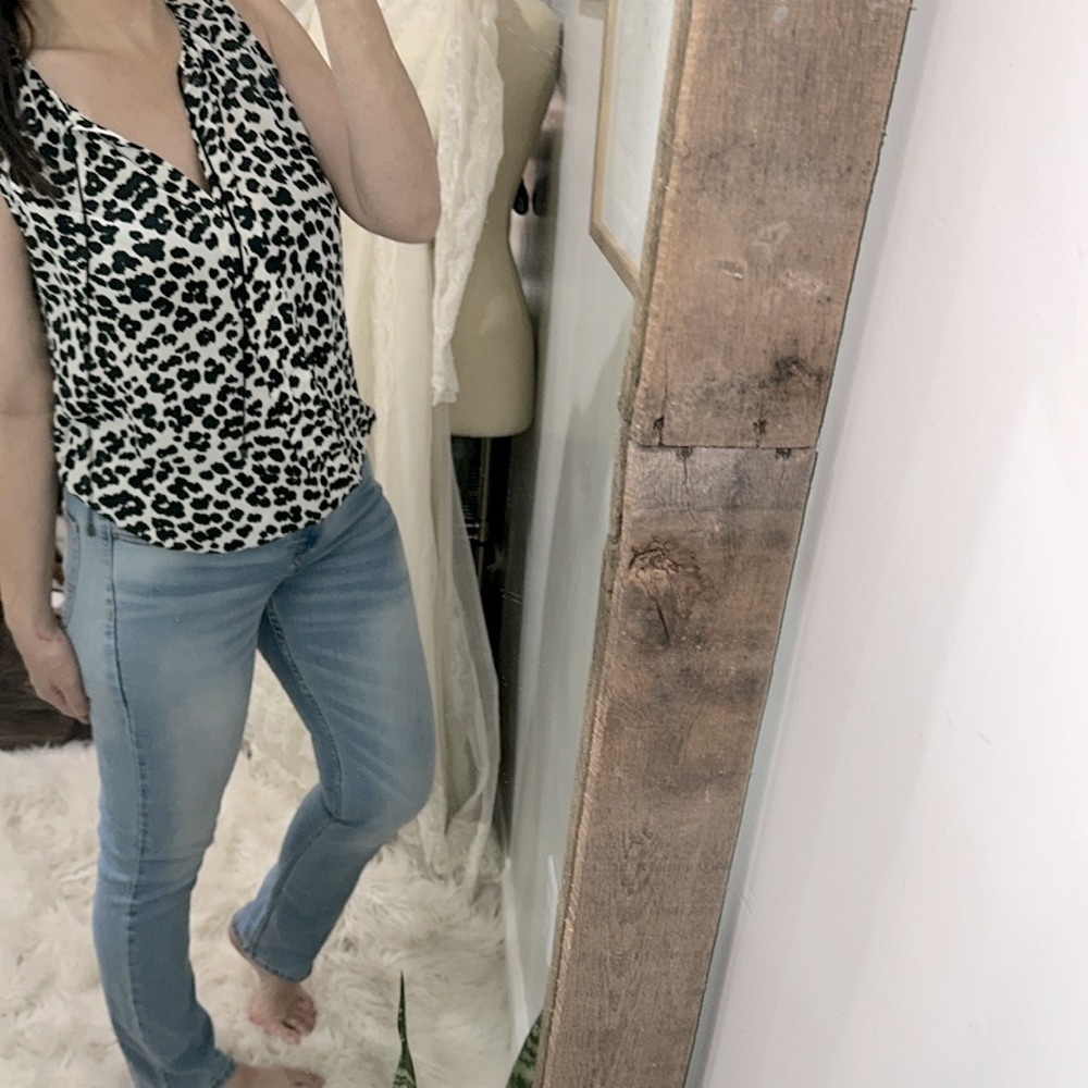 Loft Top Size Medium - image 5